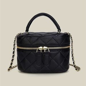 Elegant Black Quilted Handbag
